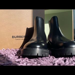 burberry allostock